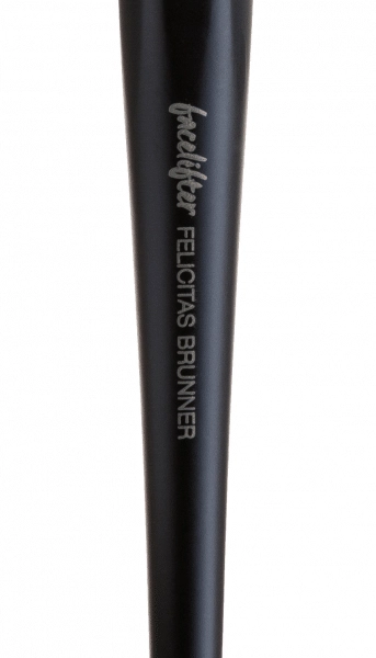 Contouring & Highlighting Brush 