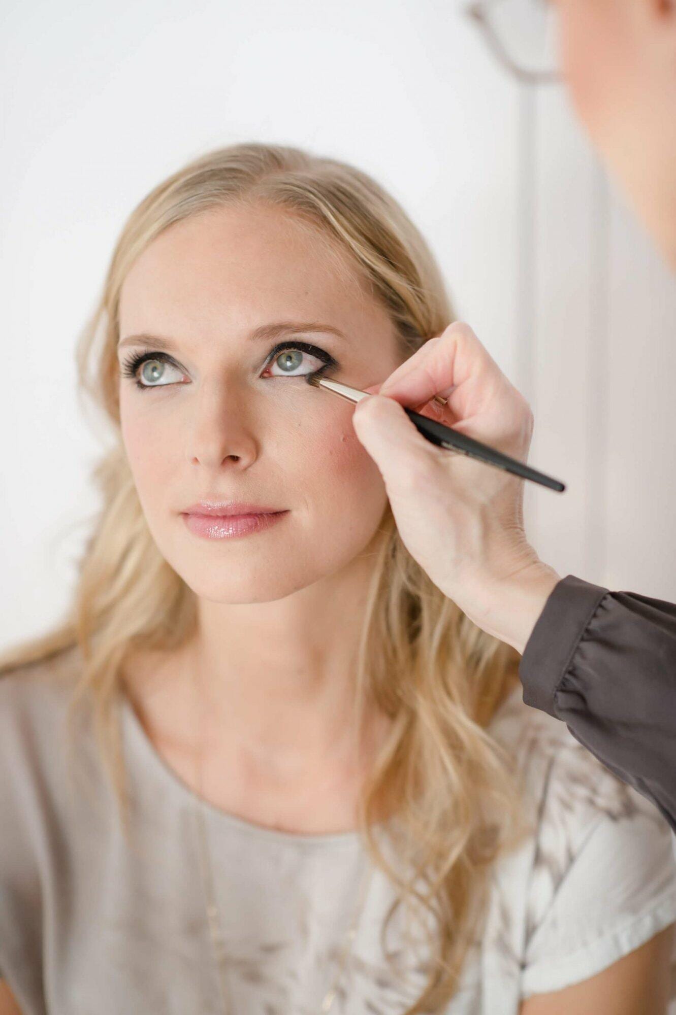 Schminkberatung-smokey-eyes2 Schminkberatung smokey eyes2 scaled